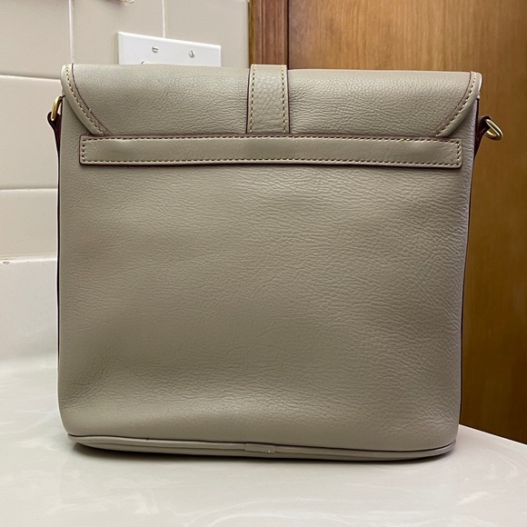 Large Light Taupe Florentine Dottie - Picture 3 of 11